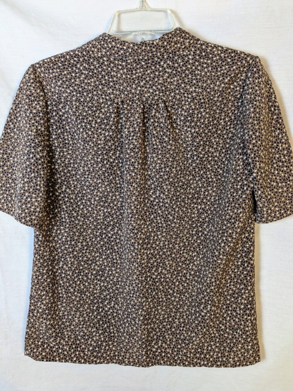 Vintage Country Sophisticates Brown Dainty Print Short Sleeve Button 8P Top - Picture 3 of 11